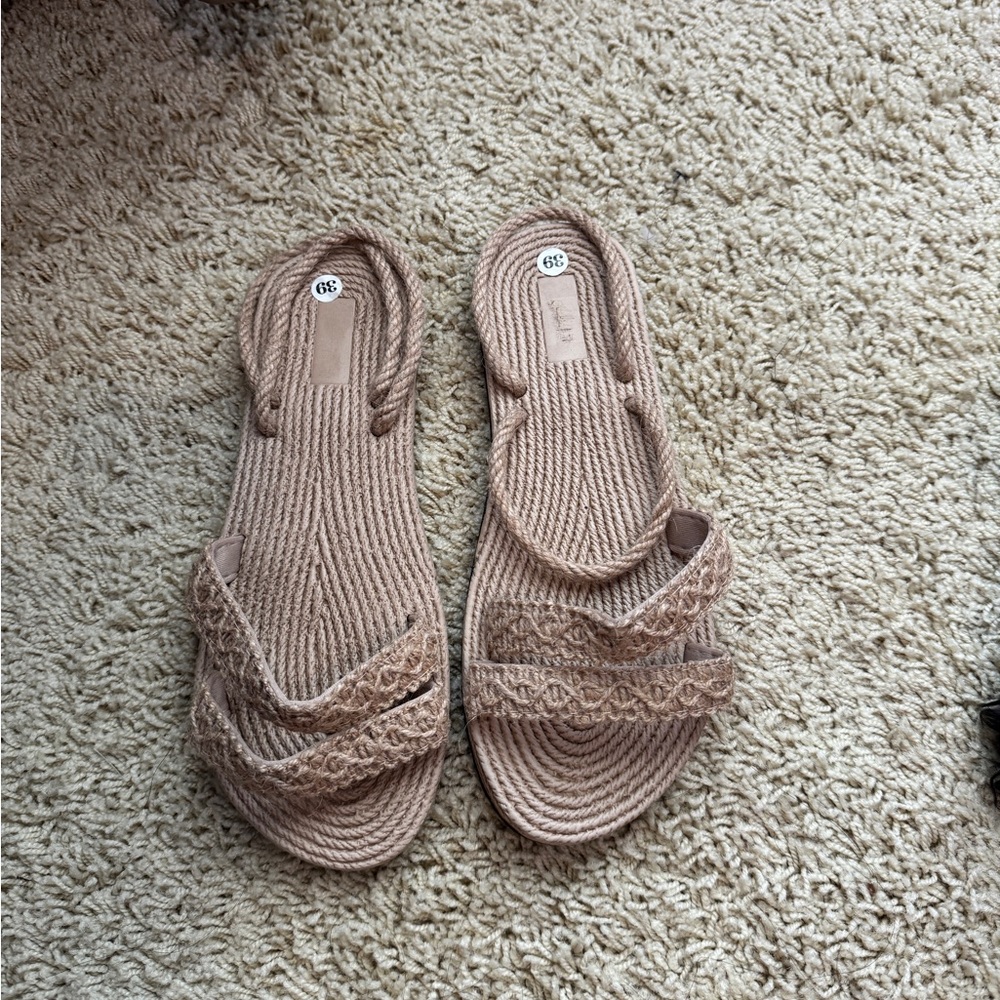 Elegant Tan Women's Sandals